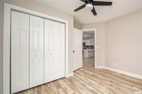 205 10TH Street, De Witt, IA 52742