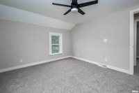 205 10TH Street, De Witt, IA 52742