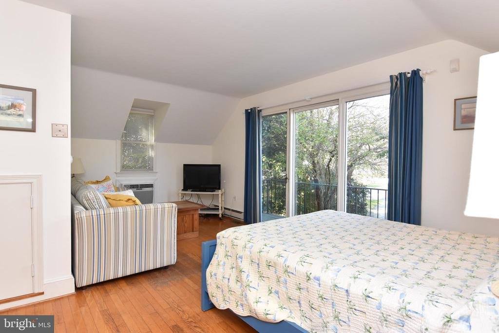 2 Park Avenue, Rehoboth Beach, DE 19971