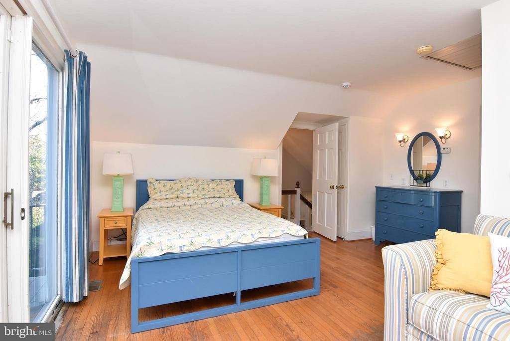 2 Park Avenue, Rehoboth Beach, DE 19971