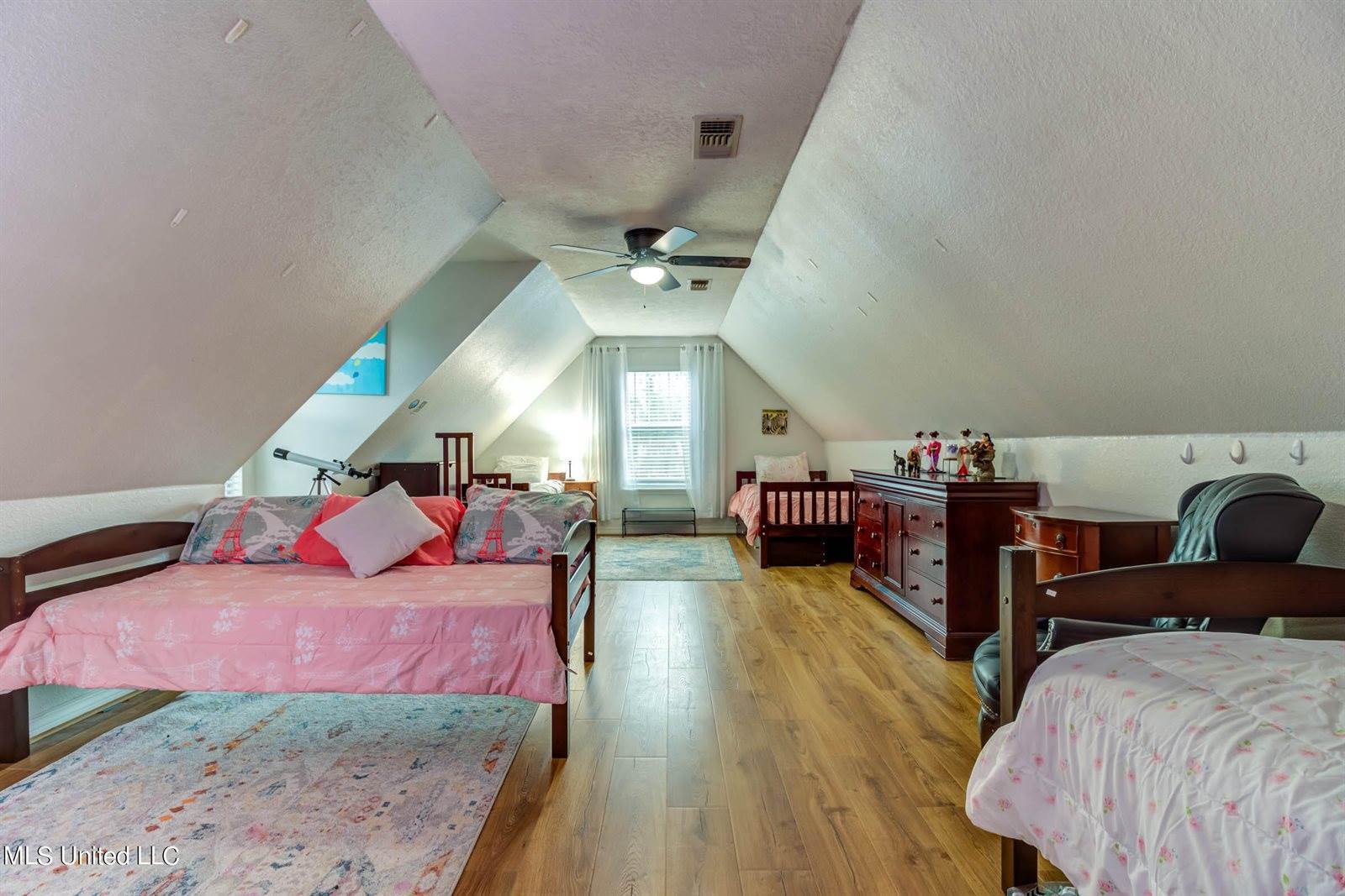 12500 Lake Village Drive, Gulfport, MS 39503