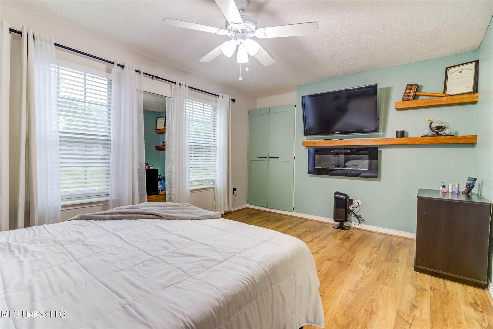 12500 Lake Village Drive, Gulfport, MS 39503