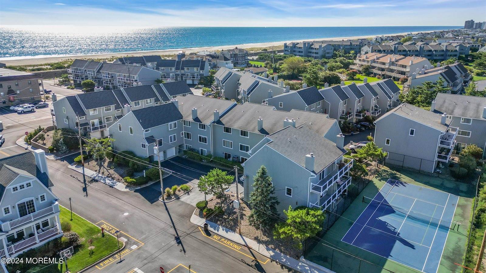 5 Island View Way, Sea Bright, NJ 07760