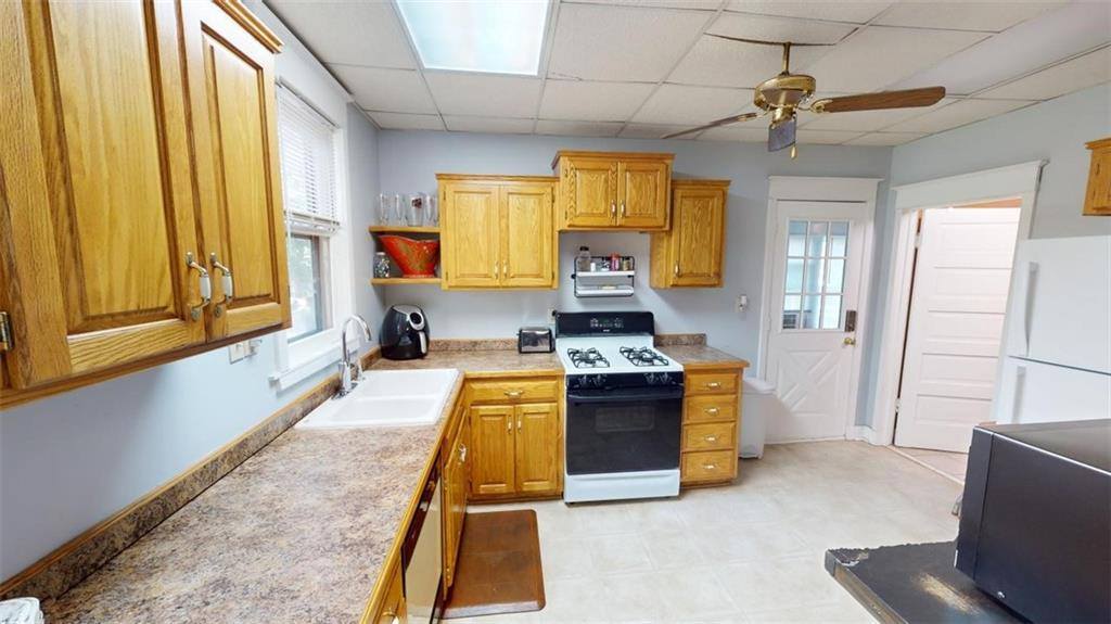 2920 North 155th Terrace, Basehor, KS 66007