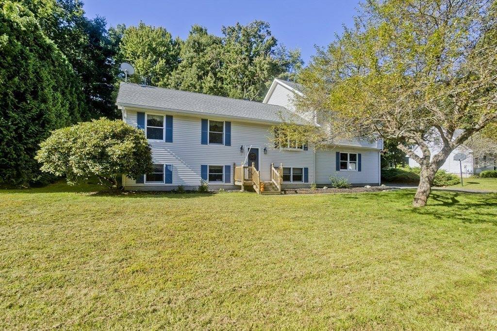 12 Clark St, Belchertown, MA 01007