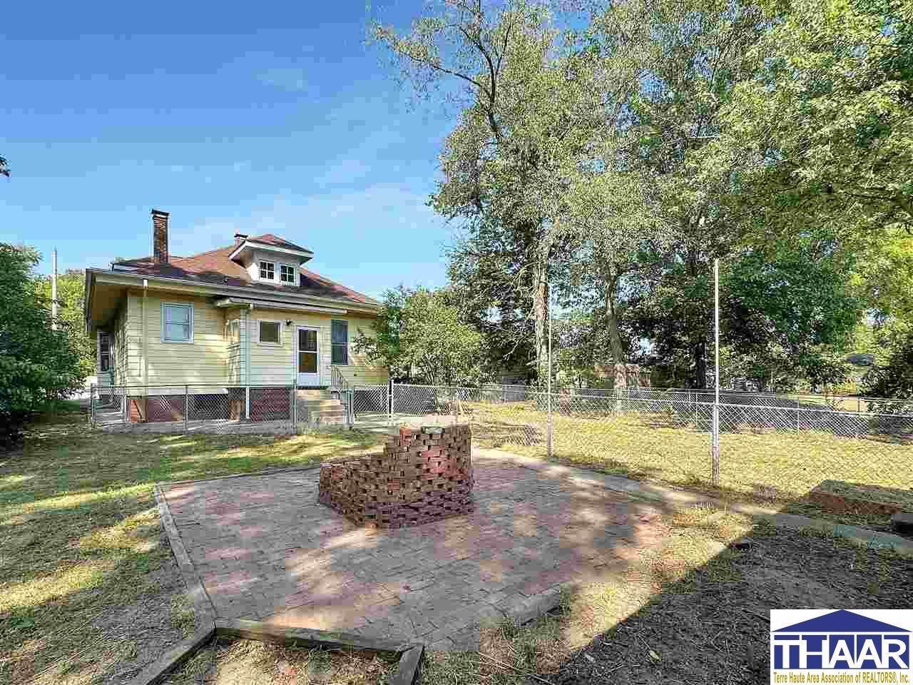 2323 Washington, Terre Haute, IN 47803