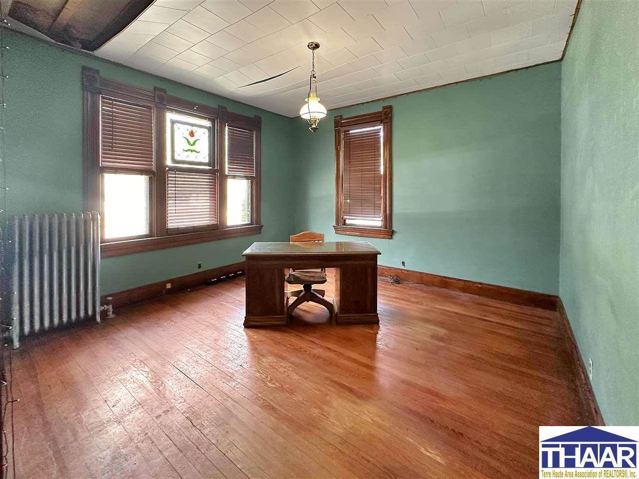 2323 Washington, Terre Haute, IN 47803