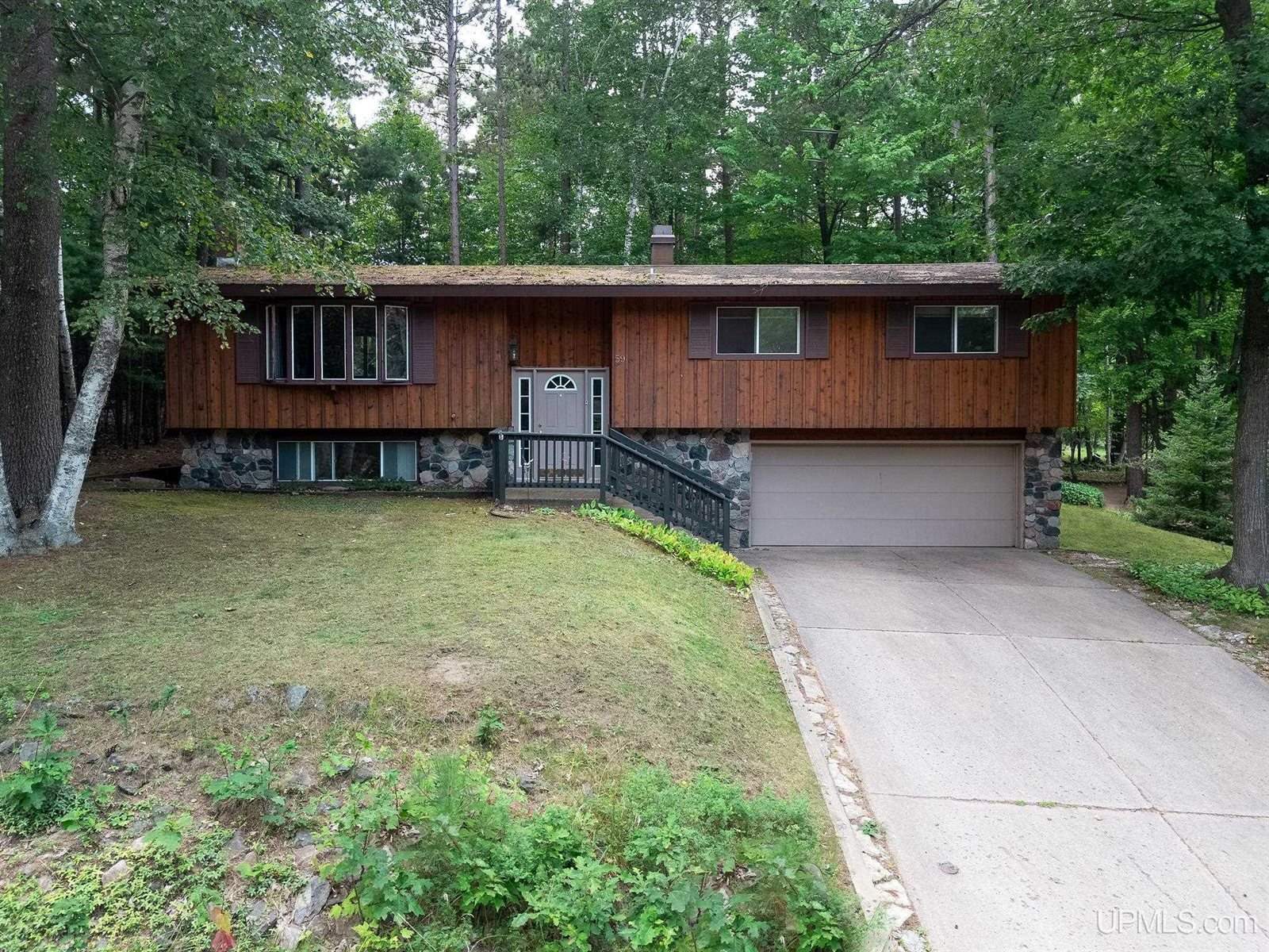 59 Elder Drive, Marquette, MI 49855