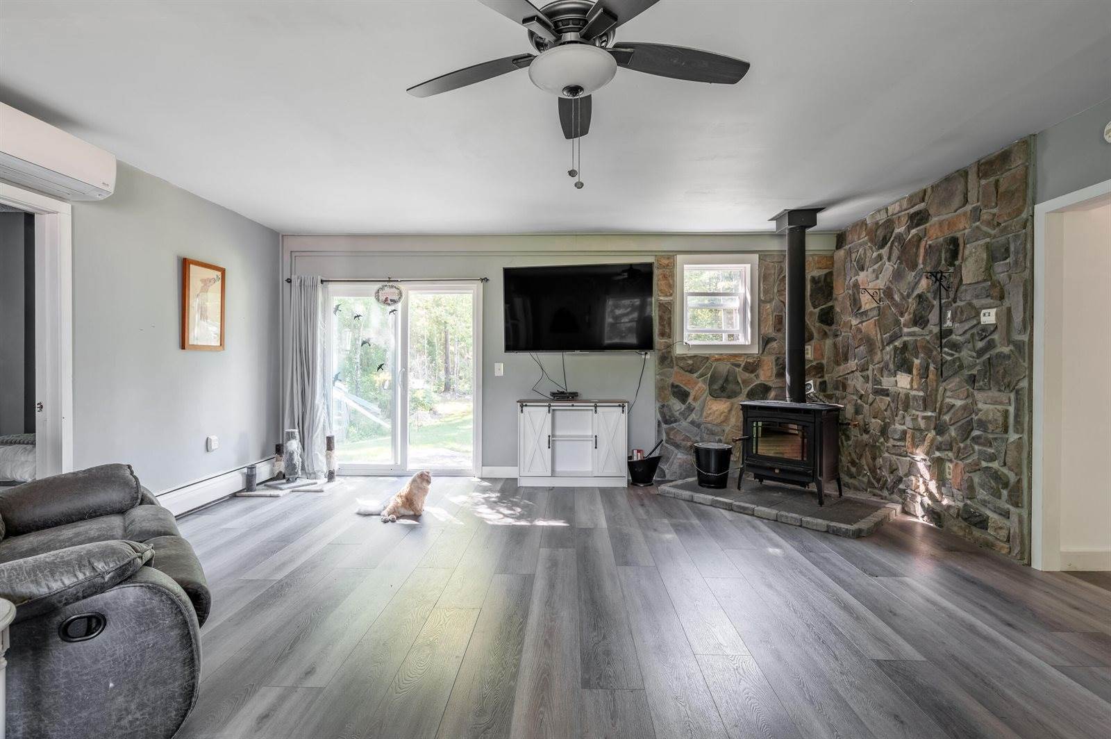 105 Burke Lane, Etna, ME 04434