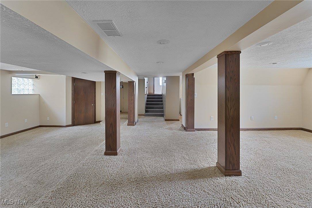 1025 Iowa Avenue, McDonald, OH 44437