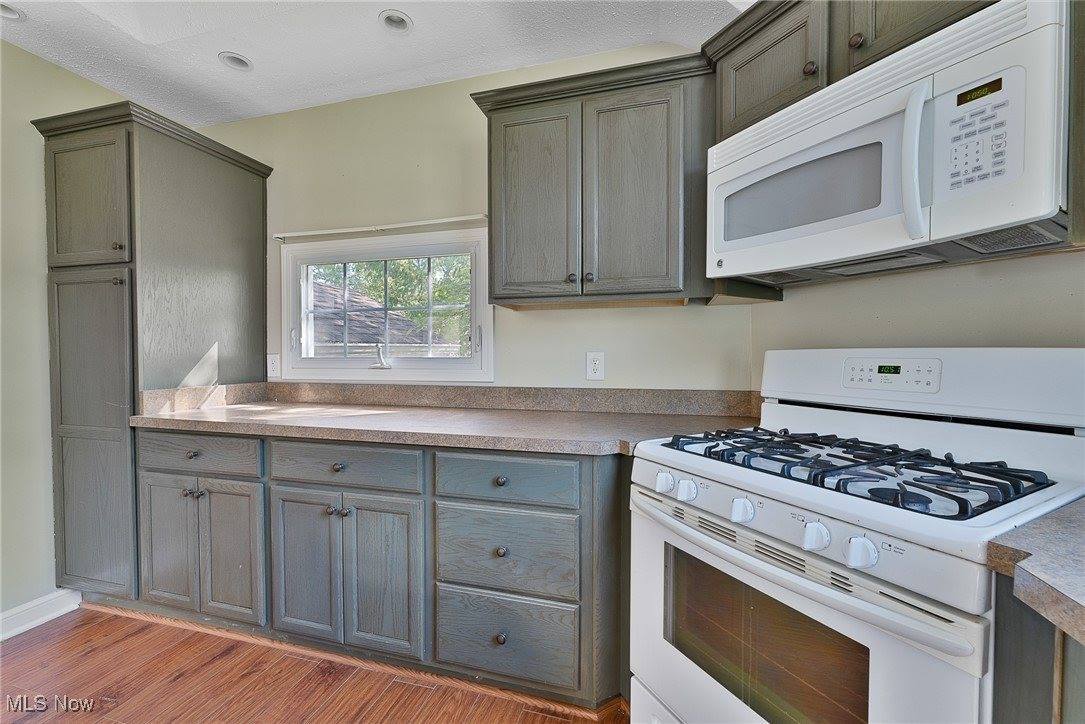 1025 Iowa Avenue, McDonald, OH 44437