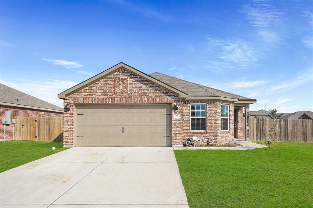 9915 Garnet Grove Drive, Iowa Colony, TX 77583