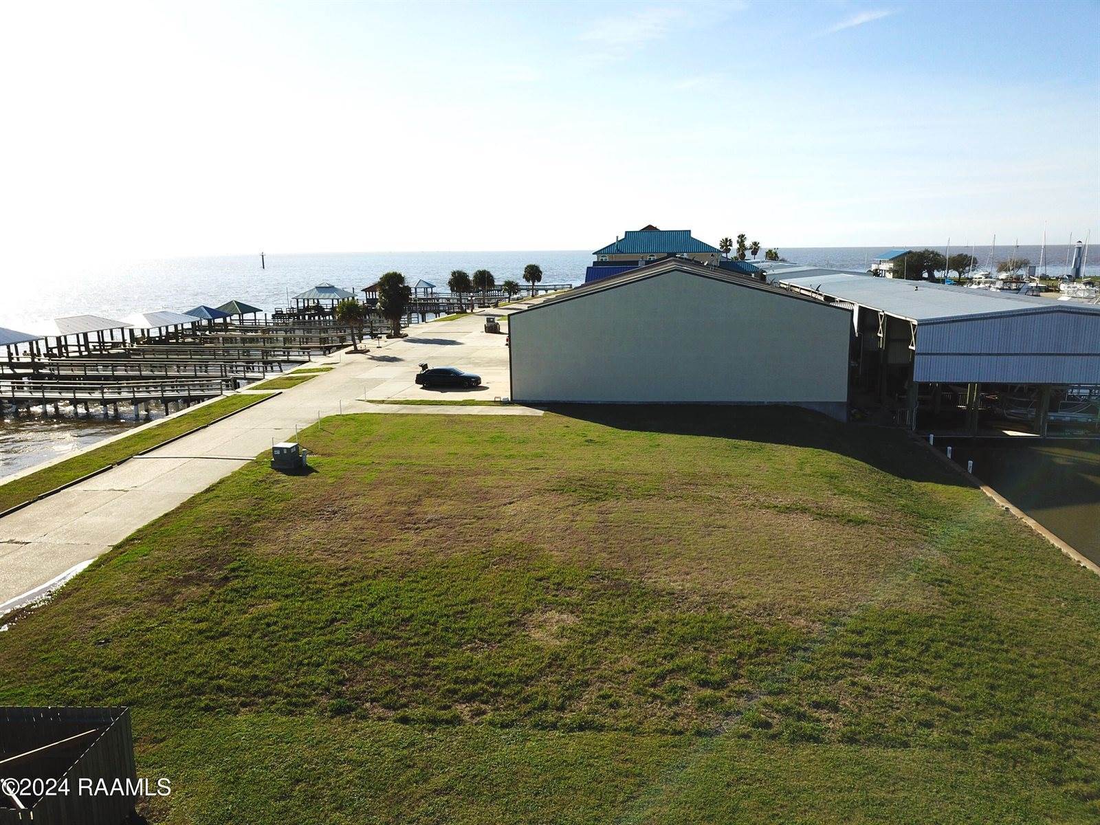 524 Bayview Drive Lane, Cypremort Point, LA 70538