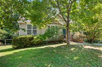 1800 MacQueen Lane, Knoxville, TN 37909