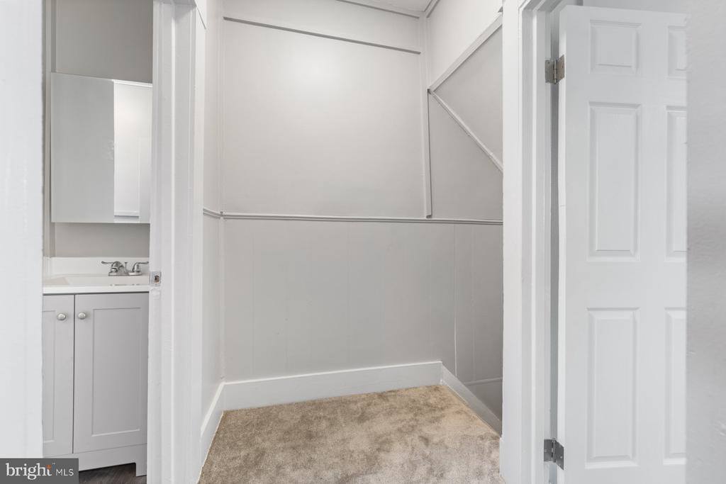 610 North East Avenue, Baltimore, MD 21205