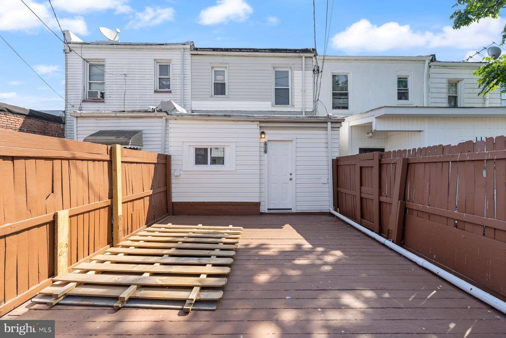 610 North East Avenue, Baltimore, MD 21205