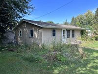 1404 Grand Ave, Neillsville, WI 54456