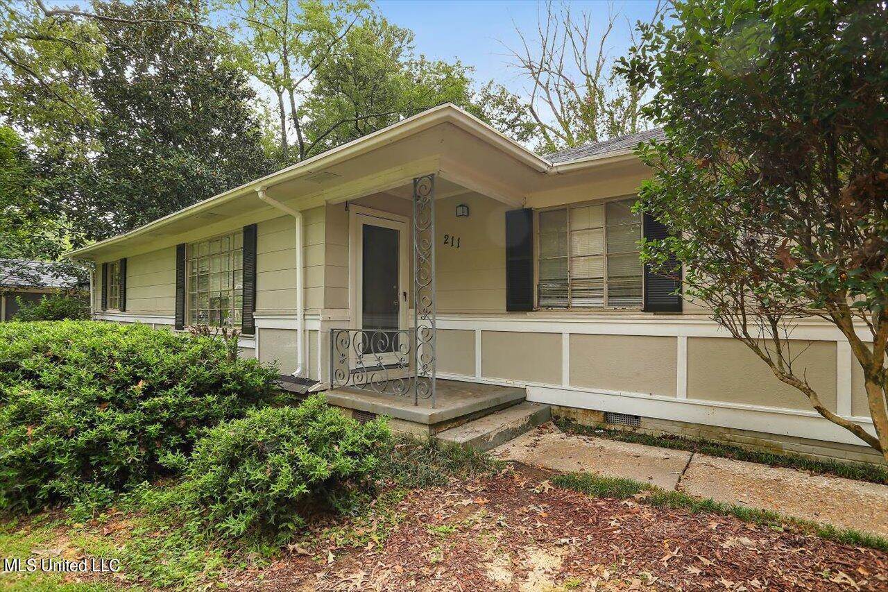 211 Mcree Drive, Clinton, MS 39056