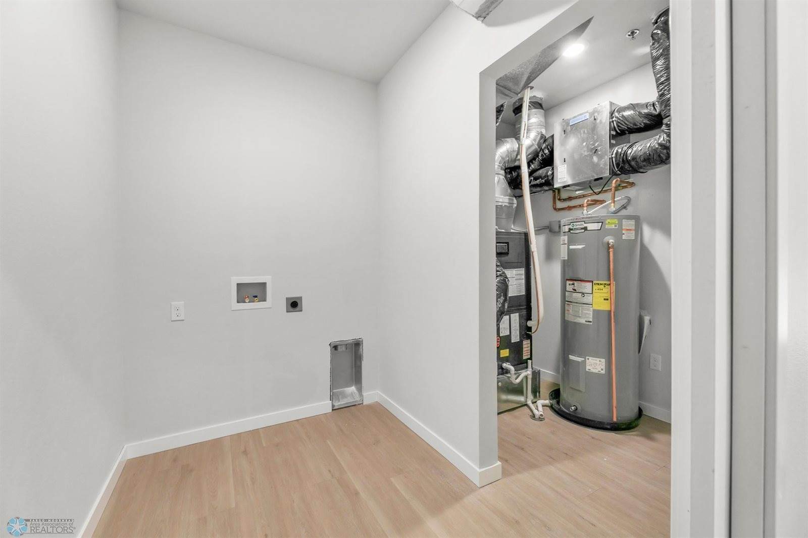 4470 24th Avenue South, Fargo, ND 58104