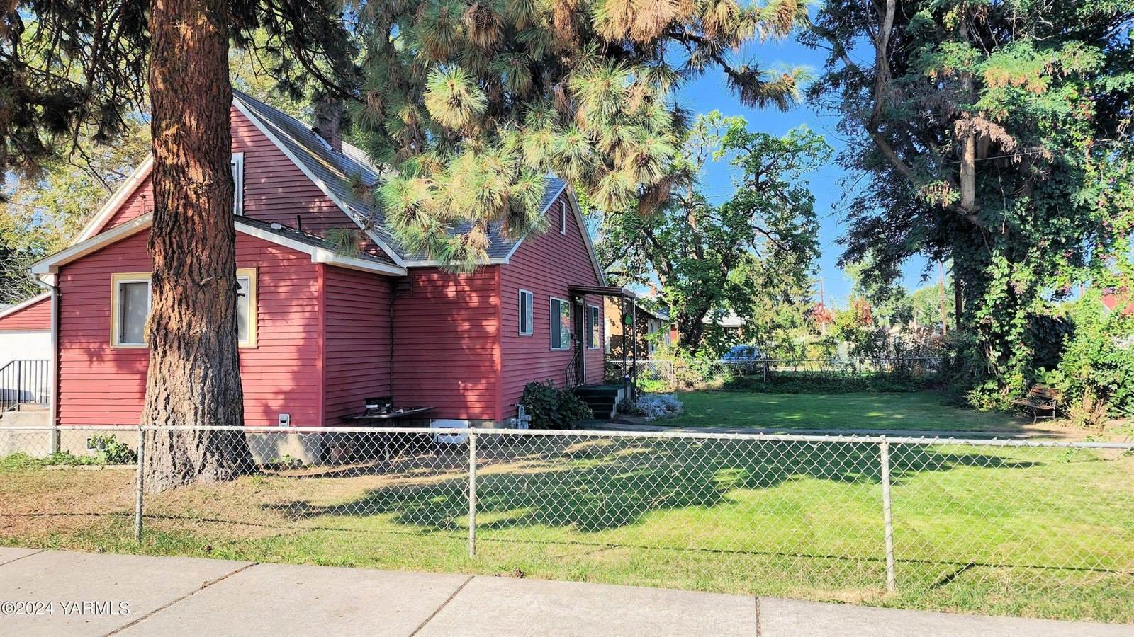 810 East Arlington, Yakima, WA 98901