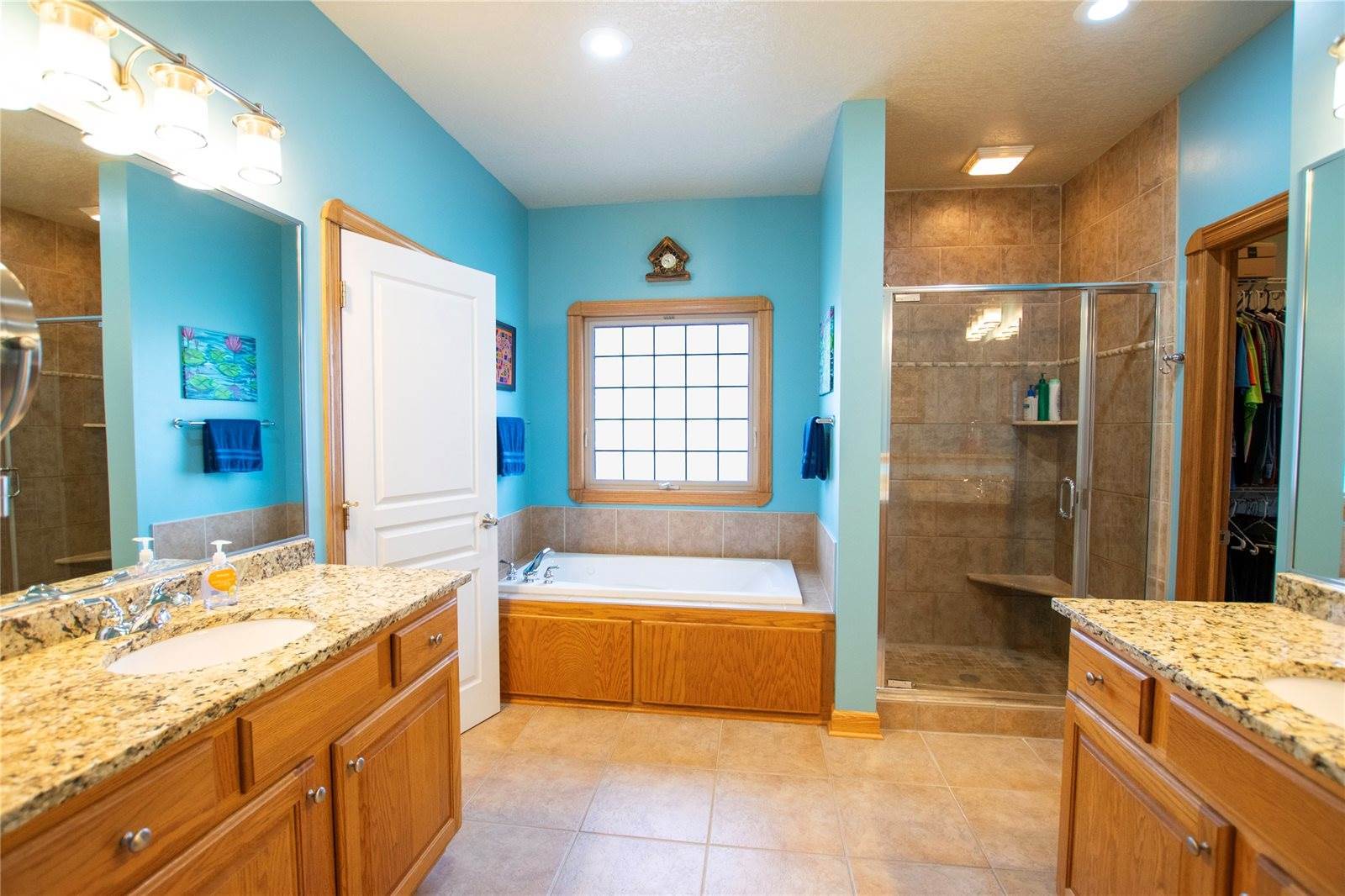 5638 NW 5th Court, Des Moines, IA 50313