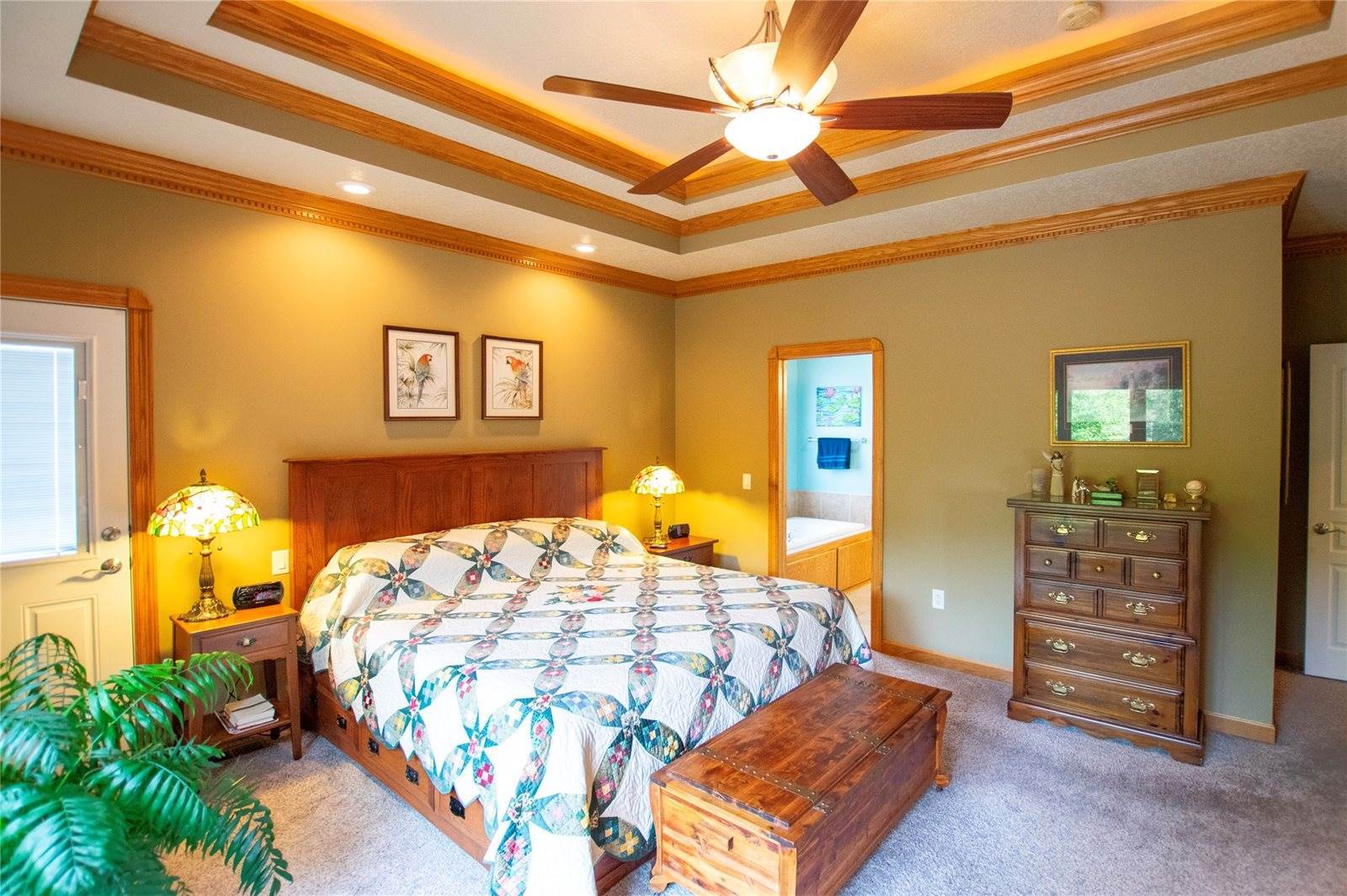 5638 NW 5th Court, Des Moines, IA 50313