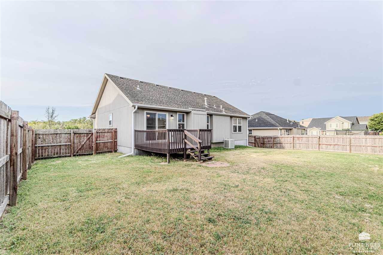 2322 Bridle Trail, Junction City, KS 66441