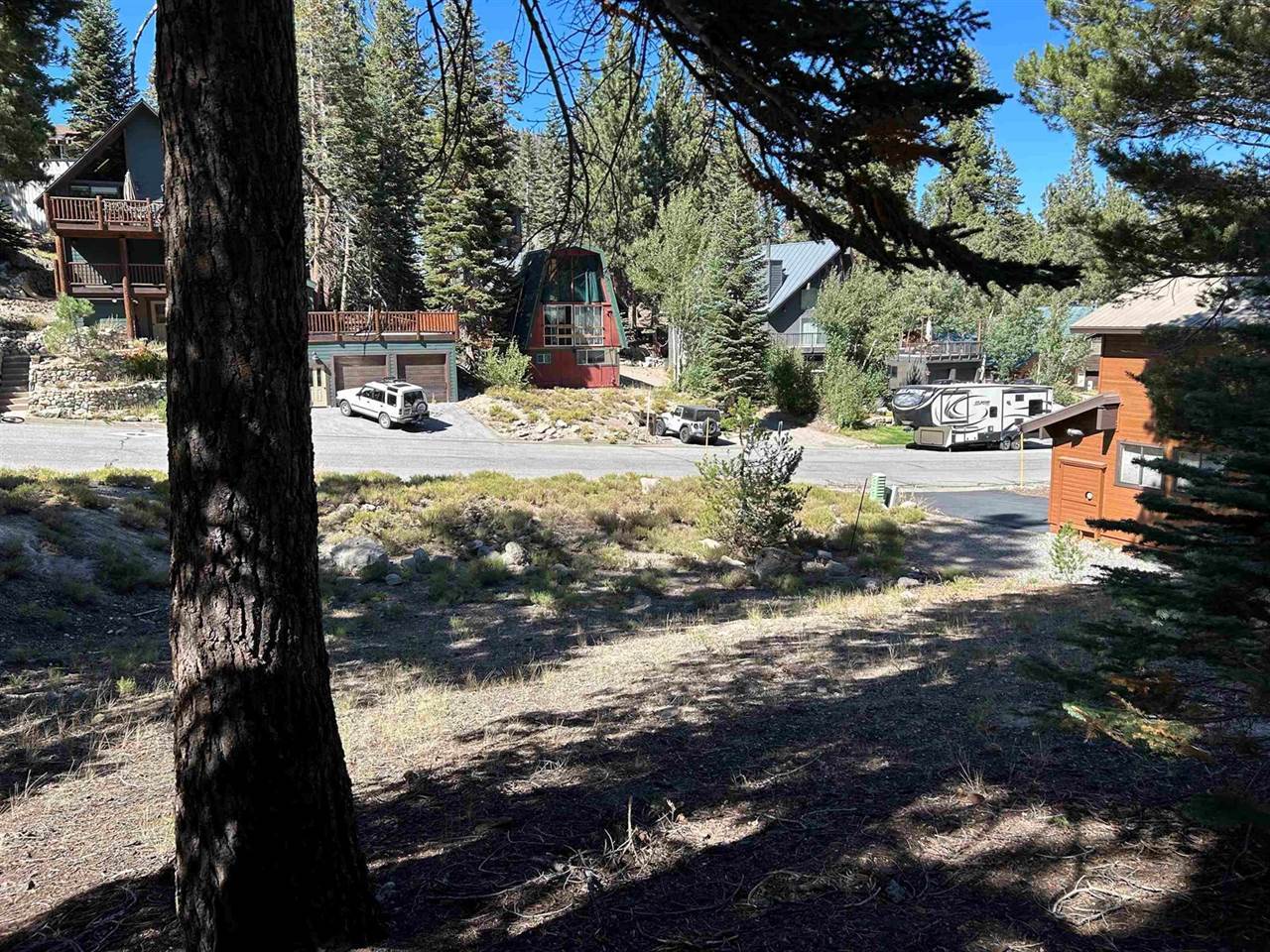 75 Convict Drive, Mammoth Lakes, CA 93546