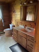 33 Bernier Lane, Winthrop, ME 04364