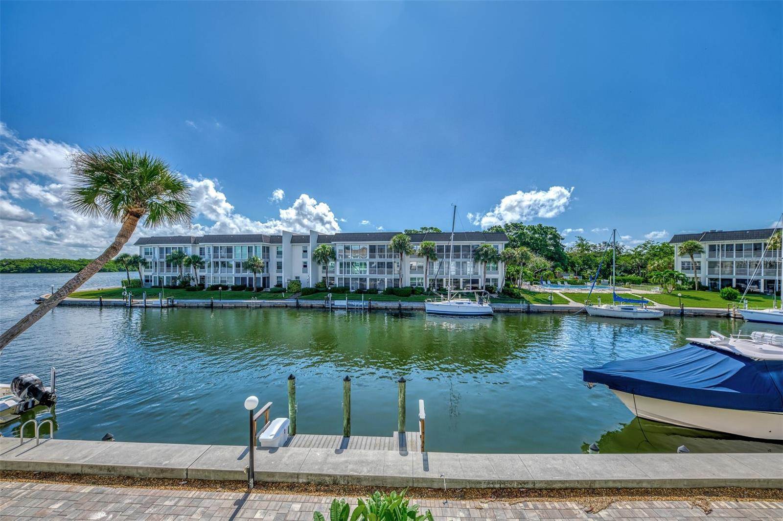 4410 Exeter Drive, #204, Longboat Key, FL 34228