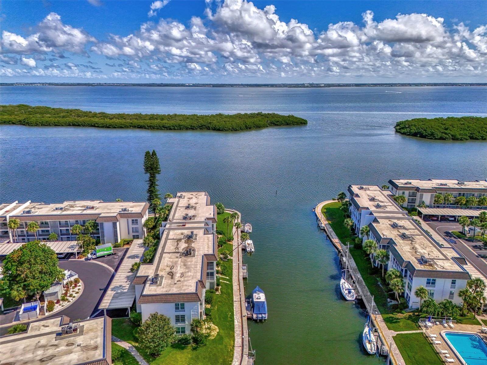 4410 Exeter Drive, #204, Longboat Key, FL 34228