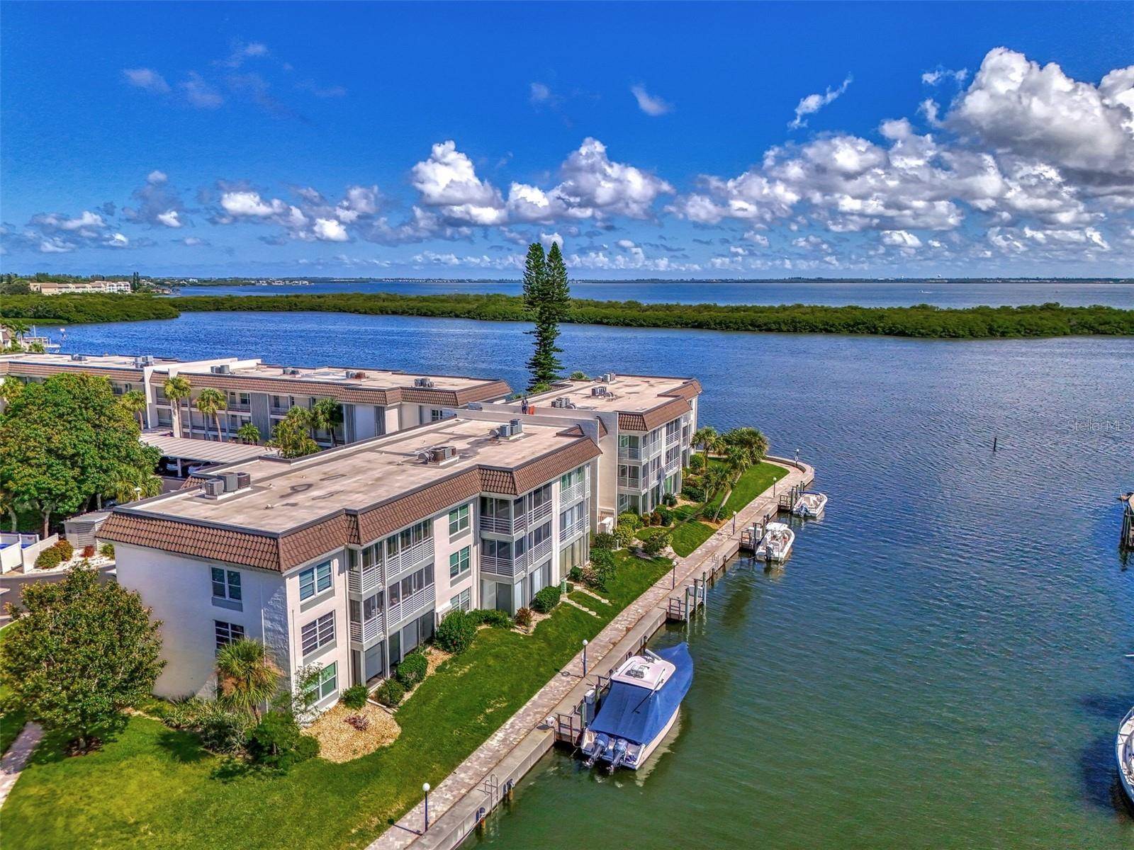 4410 Exeter Drive, #204, Longboat Key, FL 34228