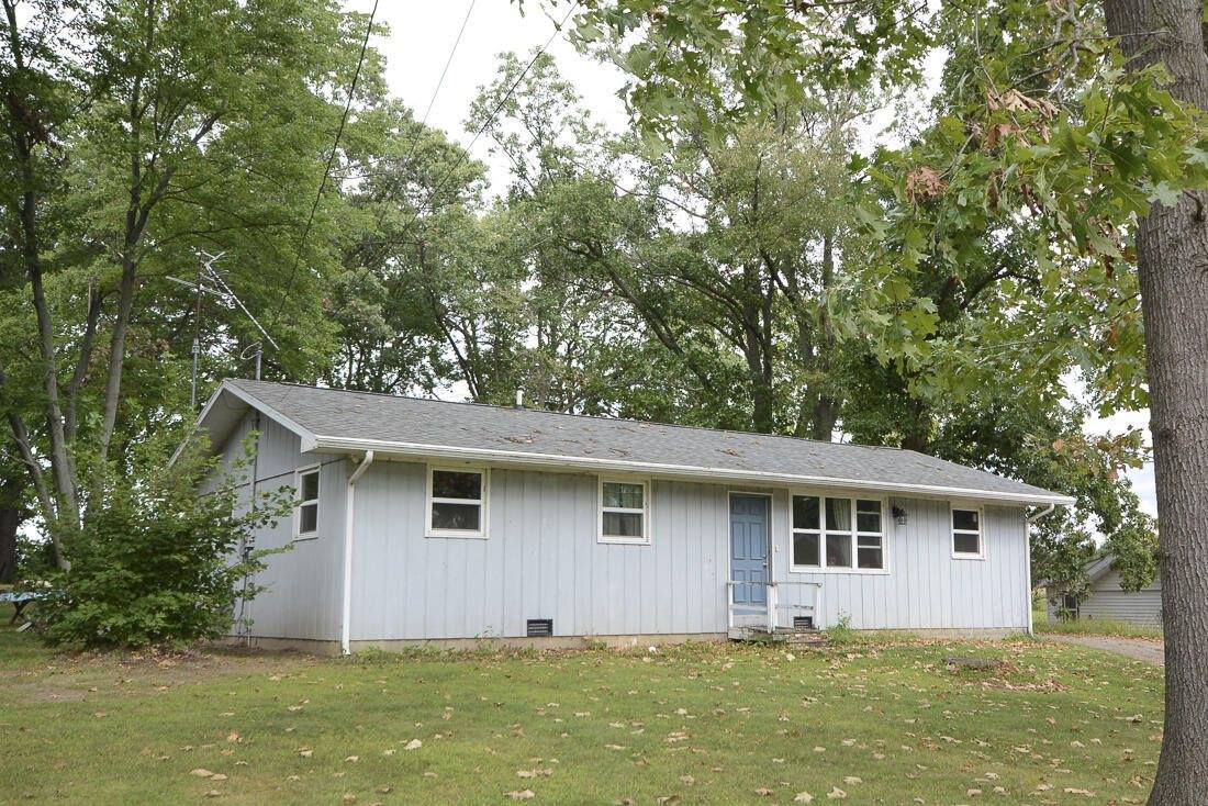 92174 Gravel Lake Drive, Lawton, MI 49065