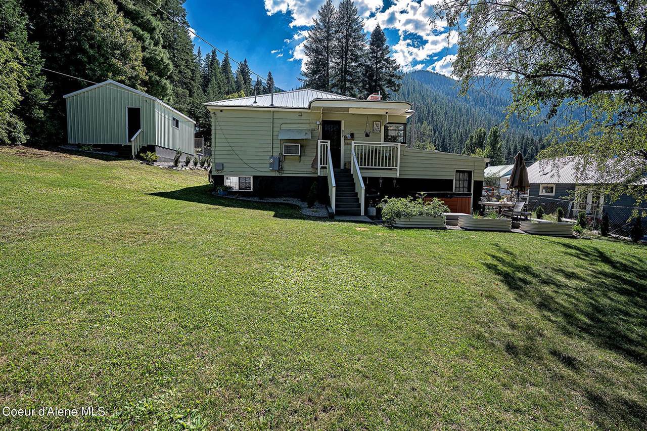 315 Montana St, Mullan, ID 83846