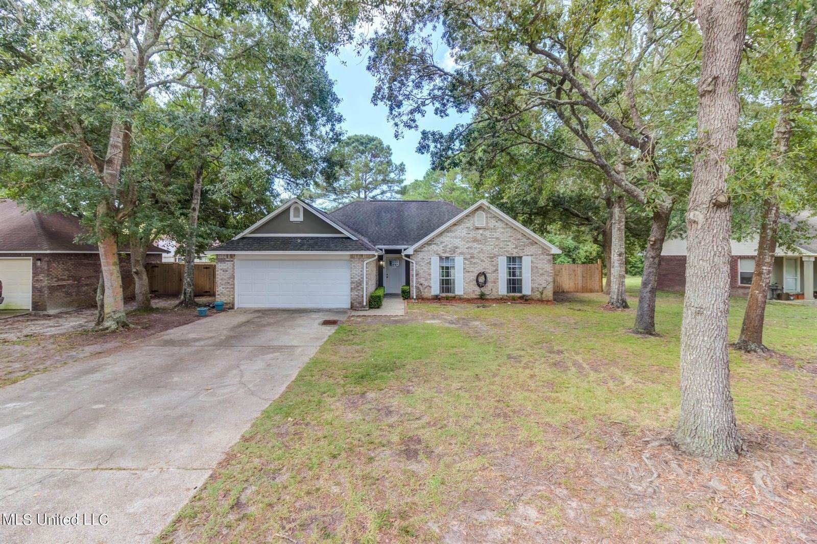 7113 Oakhurst Drive, Ocean Springs, MS 39564