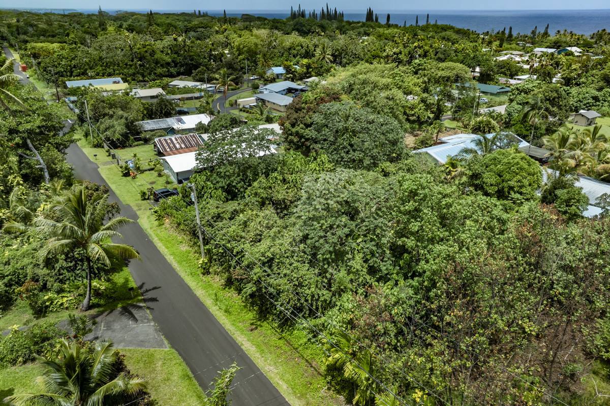 15-2471 Opakapaka St., Pahoa, HI 96778