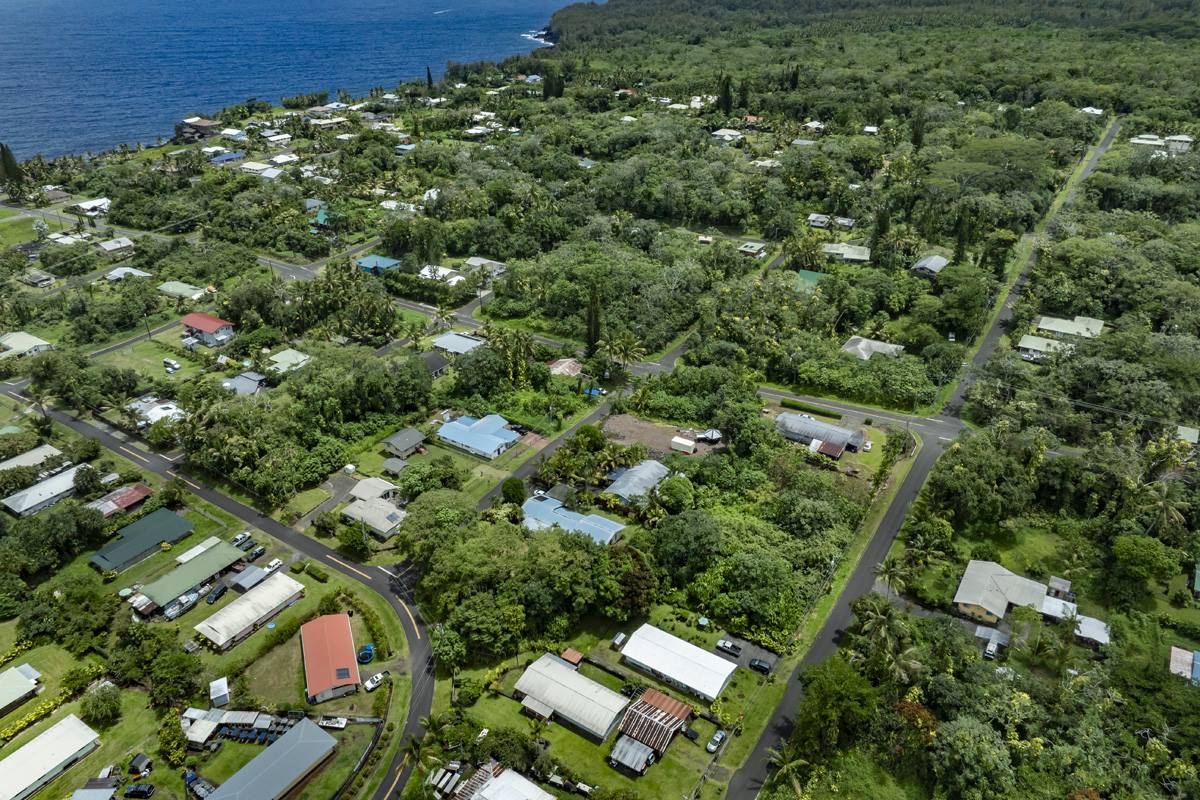 15-2471 Opakapaka St., Pahoa, HI 96778