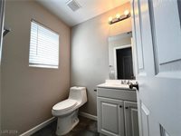 7244 Early Pioneer Avenue, Las Vegas, NV 89129