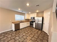 7244 Early Pioneer Avenue, Las Vegas, NV 89129