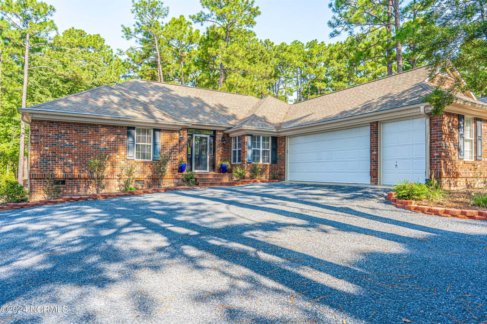 106 Banbridge Drive, West End, NC 27376