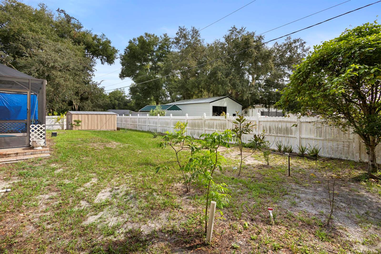 583 Wilburton Drive, Deltona, FL 32738