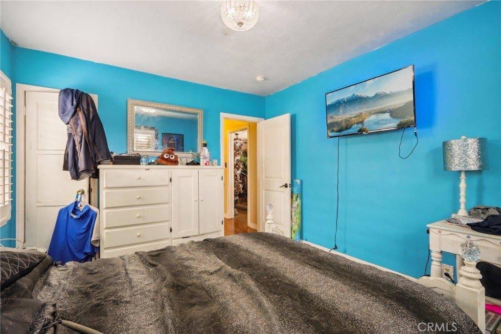 2236 San Francisco Avenue, Long Beach, CA 90806