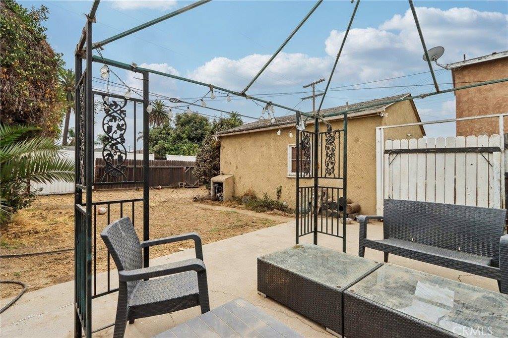 2236 San Francisco Avenue, Long Beach, CA 90806