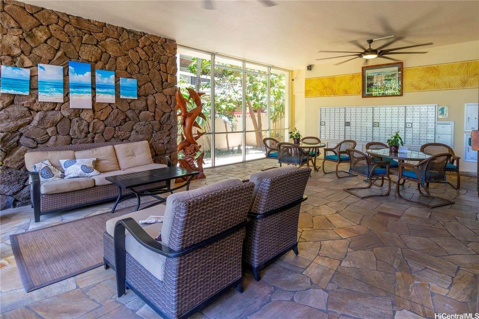 435 Seaside Avenue, Honolulu, HI 96815