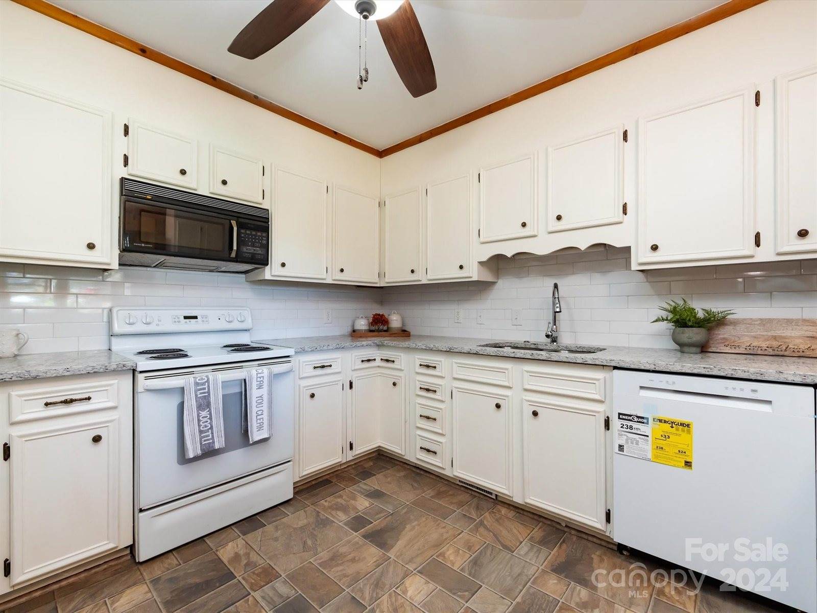 5412 Beam Lake Drive, Charlotte, NC 28216