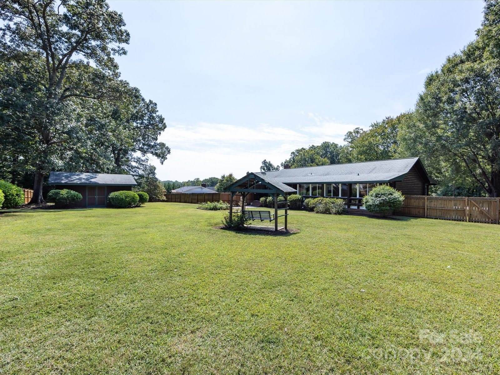 5412 Beam Lake Drive, Charlotte, NC 28216