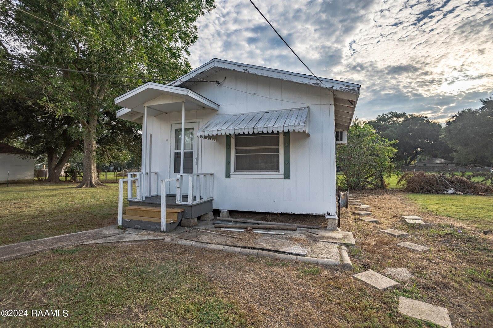 1504 Pitreville Highway, Church Point, LA 70525