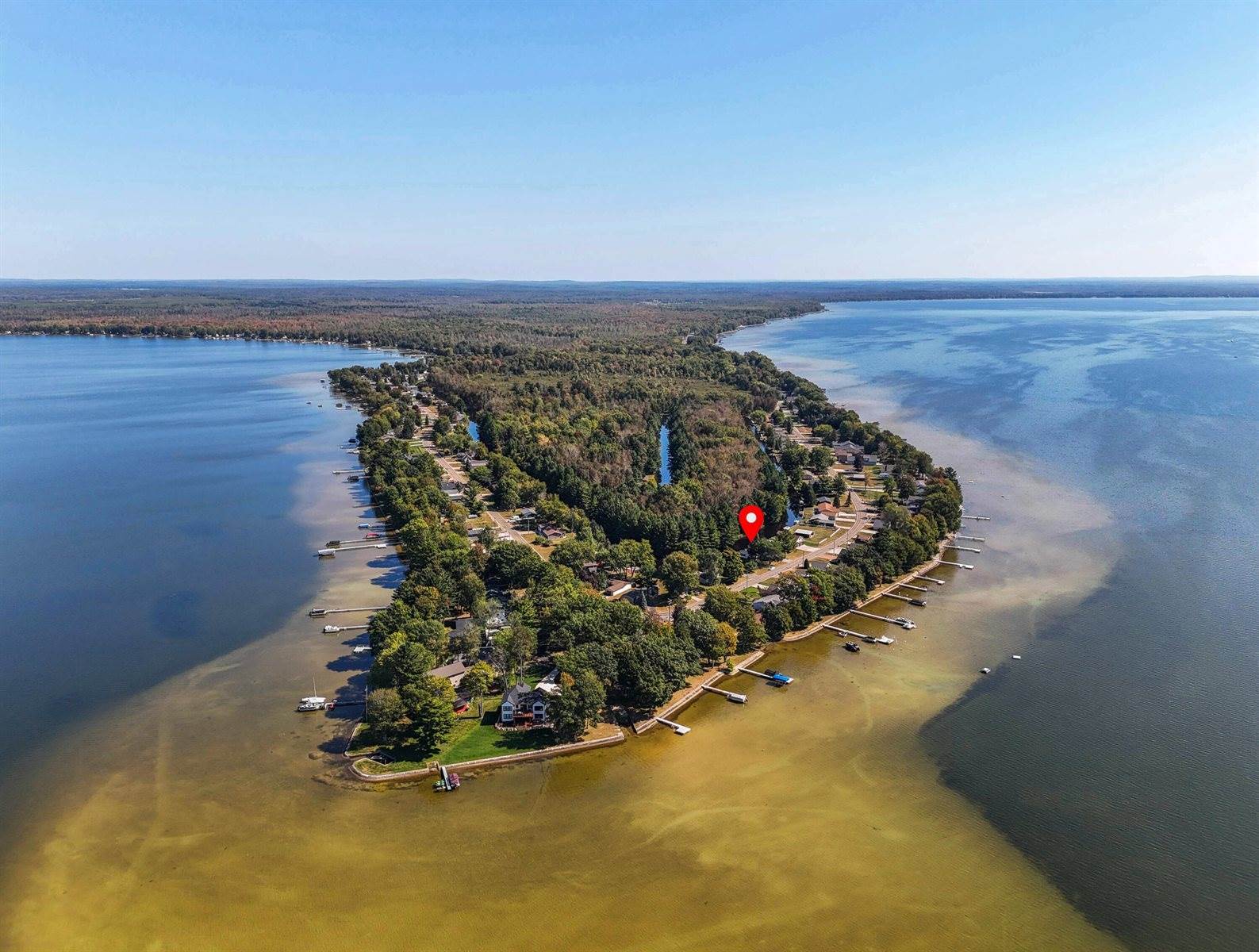 1210 Long Point Drive, Houghton Lake, MI 48629