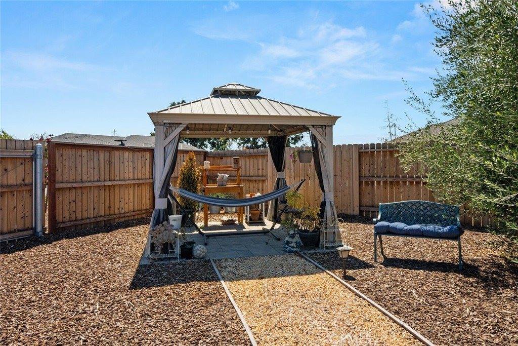 11 Rose Garden Court, Chico, CA 95973