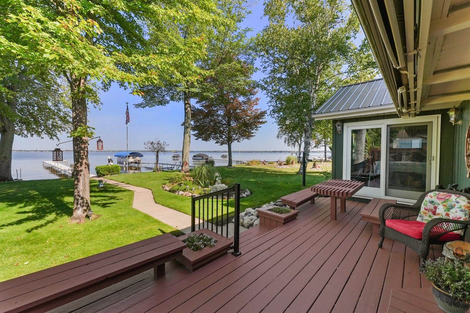 2215 Long Point Drive, Houghton Lake, MI 48629